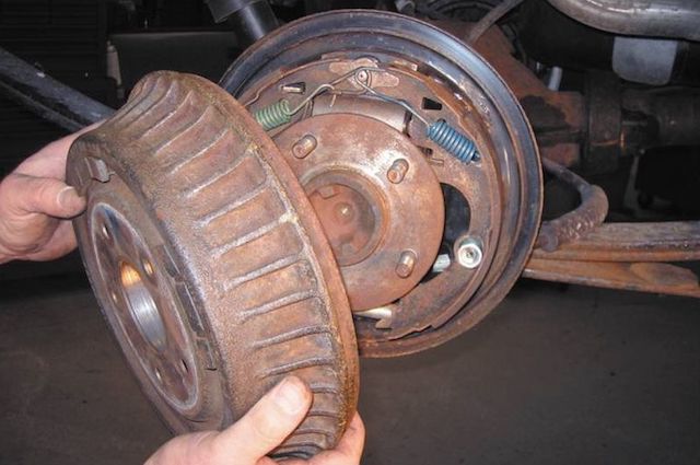 What Are Drum Brakes and How Do They Work