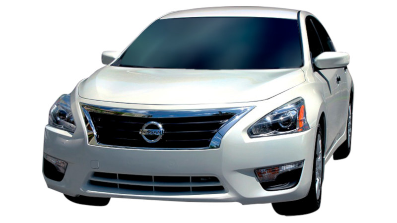 White Nissan Altima front end